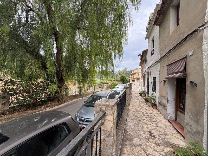 Foto bcbaa140-e4bb-472e-95fa-bc697f4e1539. Casa a Alfauir