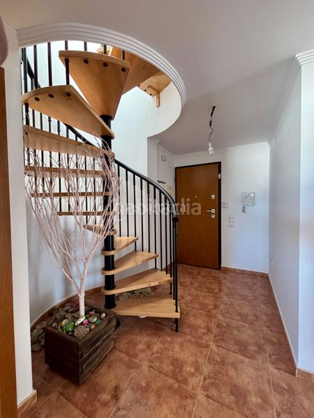 Foto b18d11e2-3d62-4c1c-8668-496322c0f500. Àtic amb aparcament a Potríes