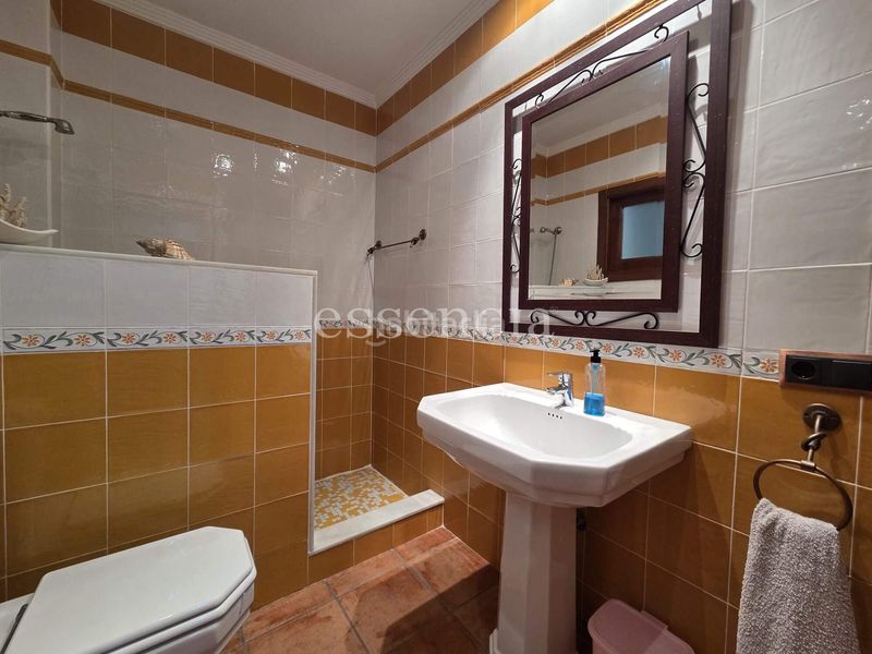 Foto 02f857fa-4fe2-4829-a90a-4af172fd395f. Casa amb aparcament a Terrateig