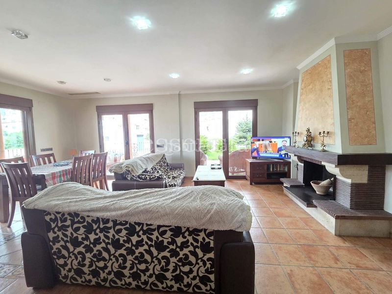 Foto 0d16932b-f46f-414b-a1c0-852c24481142. Casa amb aparcament a Terrateig