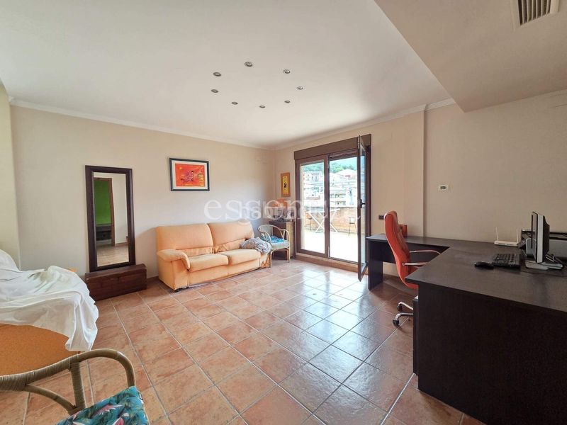 Foto 26b0c68c-1c72-4bab-8af1-2a89790d5a59. Casa amb aparcament a Terrateig