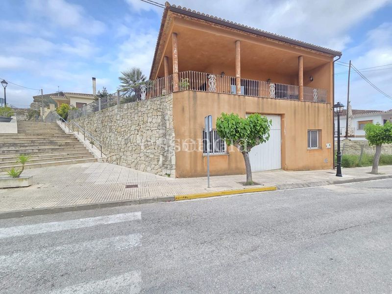 Foto 479e035f-0c42-4890-9b72-3cdc53a96e77. Casa amb aparcament a Terrateig