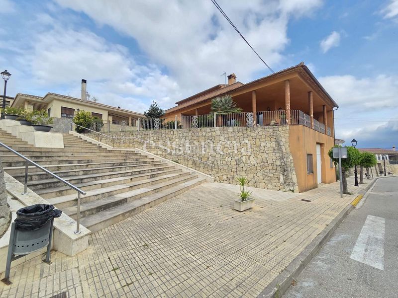 Foto a962047c-e960-4d48-ae08-2cd030c64928. Casa amb aparcament a Terrateig