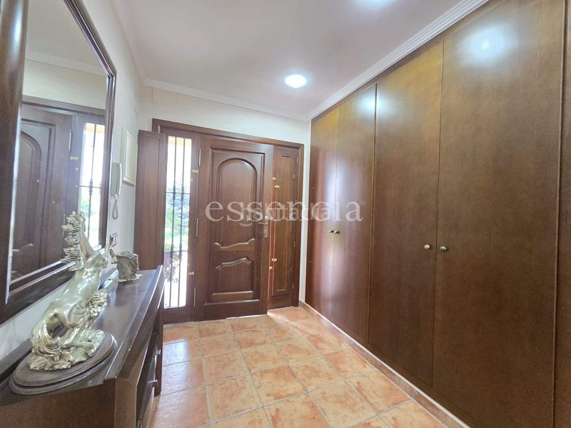 Foto c7c9a20e-1af3-4e09-b661-02b957ad892e. Casa amb aparcament a Terrateig