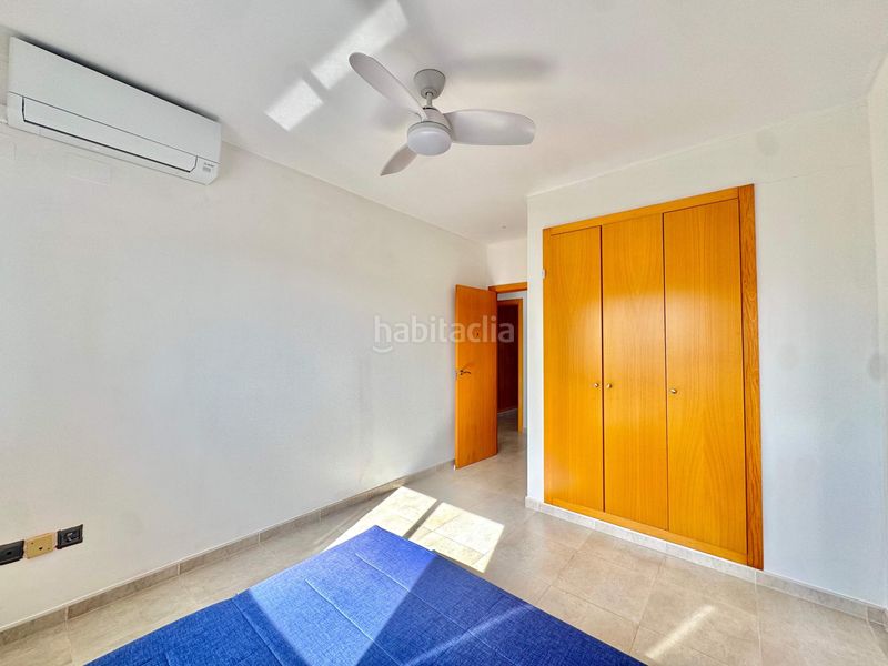 Foto b42b6654-e727-4846-bbde-abdbb49c6f49. Casa adossada amb aparcament piscina a Almoines