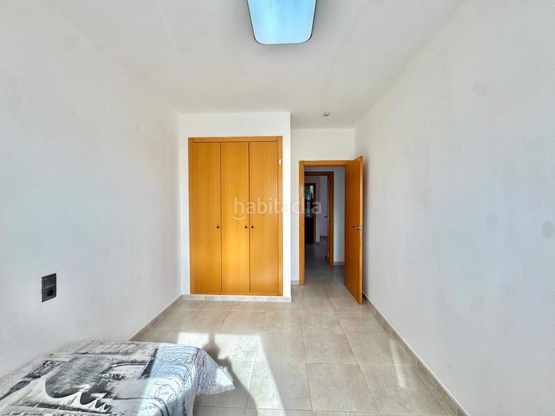 Foto c5ec3fb6-230c-49ca-9307-63ffc8c832e2. Casa adossada amb aparcament piscina a Almoines