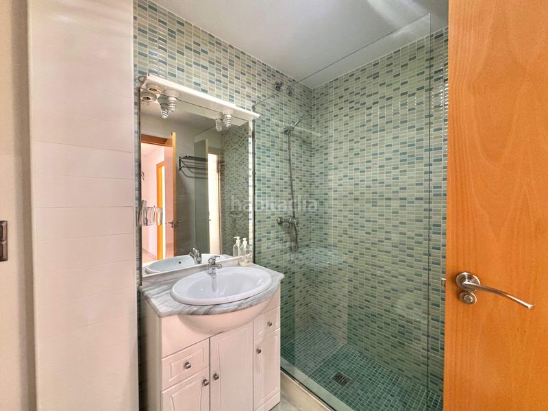 Foto eaa05902-c570-4c8c-a425-d297961fe88e. Casa adossada amb aparcament piscina a Almoines