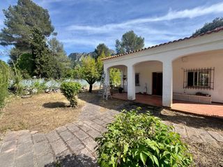 Chalet in Barx. Espectacular chalet en la drova