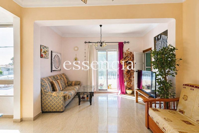 Foto dea129a8-a9e3-4ec8-b228-56f00ef3e0bf. Pis a Grau de Gandía-Marenys de Rafalcaid Gandia