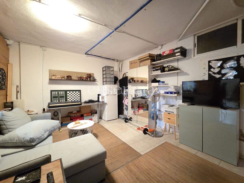 Foto 8a2c1564-bc75-46b3-8cd4-c493eabf3acc. Casa adossada amb aparcament a Almoines
