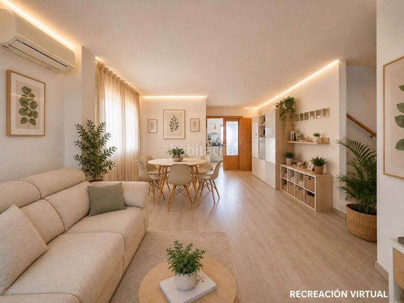 Foto 9d09987d-3850-4904-b0a0-c6ce7991e0bc. Casa adossada amb aparcament a Almoines