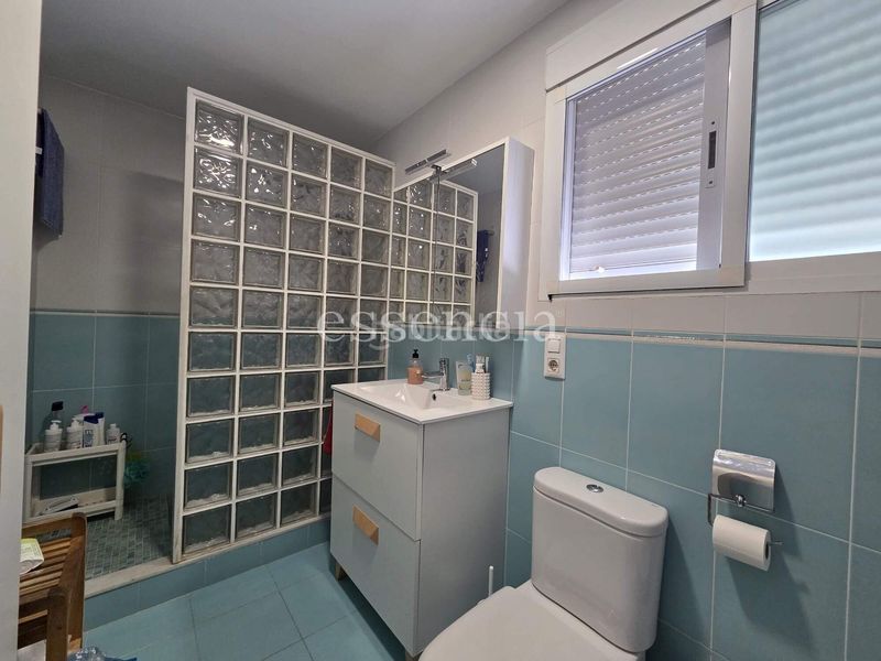 Foto ac34e117-2406-4d7e-9bd2-a8399dee5e57. Casa adossada amb aparcament a Almoines