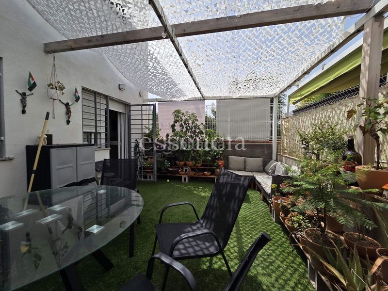 Foto d75413ad-e895-4e3f-a7a6-7ea52928bbff. Casa adossada amb aparcament a Almoines