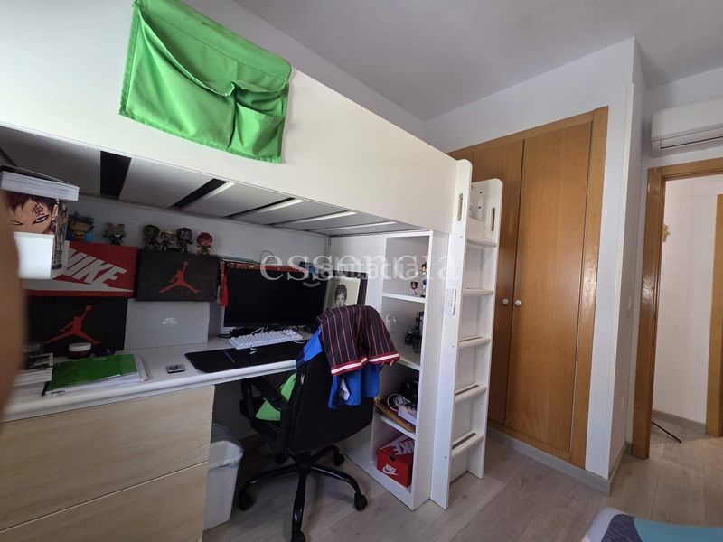 Foto dca5fe83-f587-4b74-bfd4-3ec39ddfd699. Casa adossada amb aparcament a Almoines