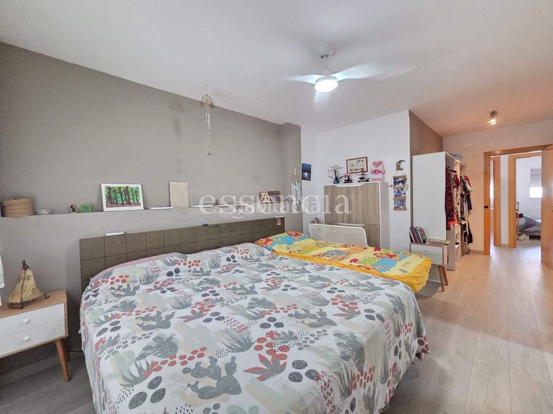 Foto f81e0415-7c47-4c27-925f-3558f0be85eb. Casa adossada amb aparcament a Almoines