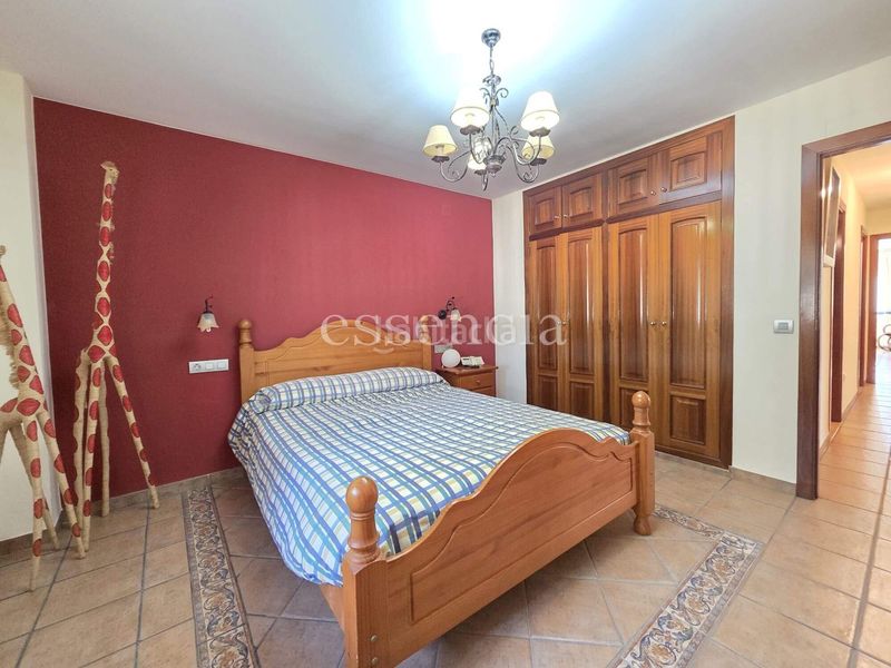 Foto 166635b4-72c2-4aa0-bac9-5dc9a95ac222. Casa amb aparcament a Alfauir