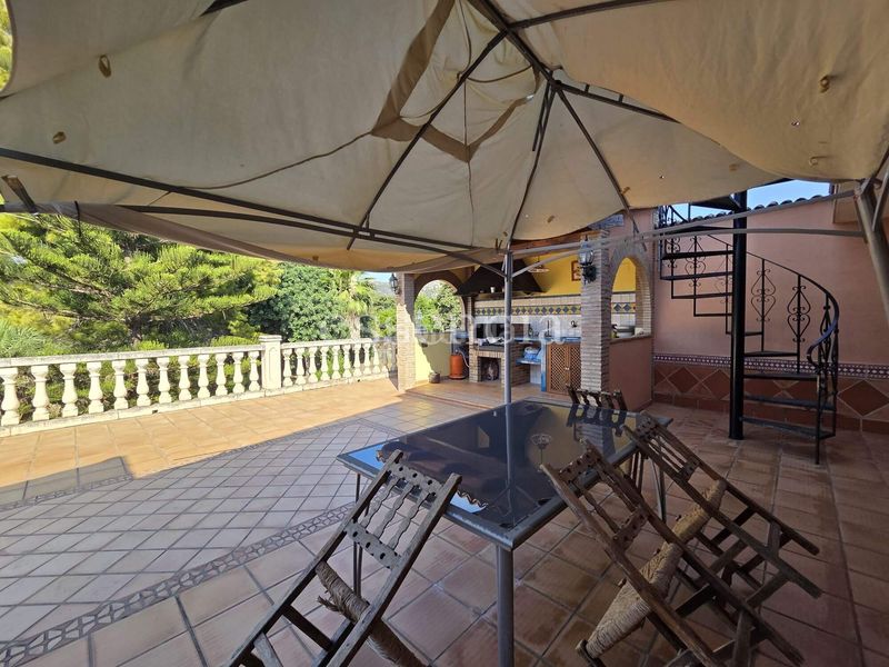 Foto 7c7d880d-5dbc-478e-aca8-da0c8f235b32. Casa amb aparcament a Alfauir