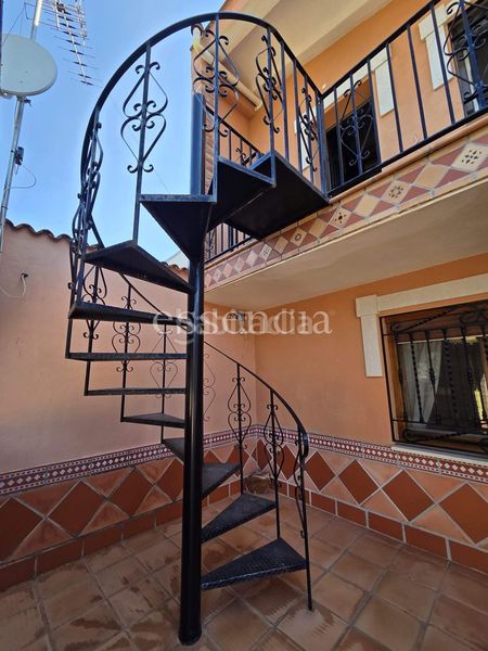 Foto a2cf1ae8-b074-4e16-acb1-c6660a133b08. Casa amb aparcament a Alfauir