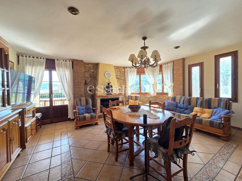 Foto b7021cd2-66bf-47d6-bbbc-0d7b01049590. Casa amb aparcament a Alfauir