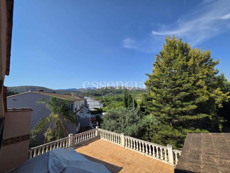 Foto c8718b0b-adb7-4694-adf5-cfd08eb8d6bc. Casa amb aparcament a Alfauir