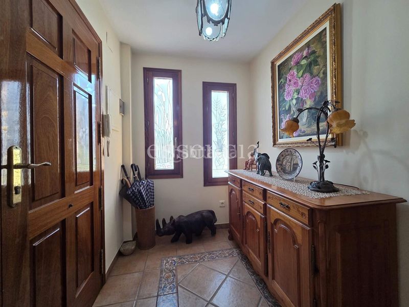 Foto cc817a5a-aec5-4779-b16d-5d0338dabdad. Casa amb aparcament a Alfauir