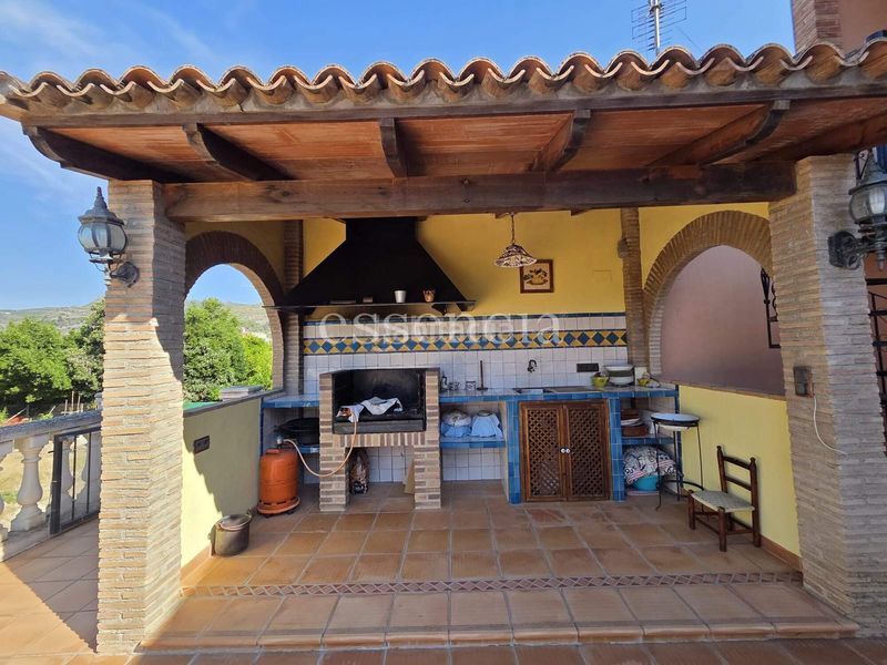 Foto f6dc67a9-486a-4a9d-ac04-60b58ef468be. Casa amb aparcament a Alfauir