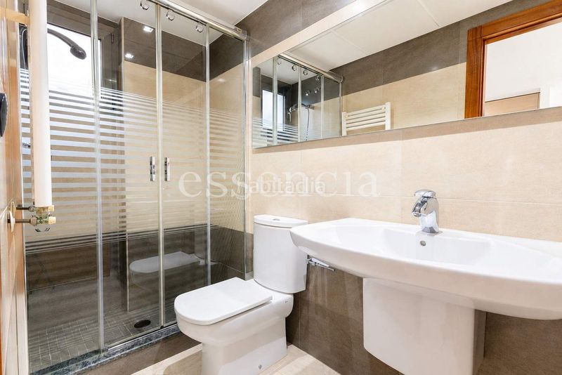 Foto 0d78867a-ab36-45a4-a232-8bf54a5fe469. Casa amb calefacció aparcament a Benirredrà