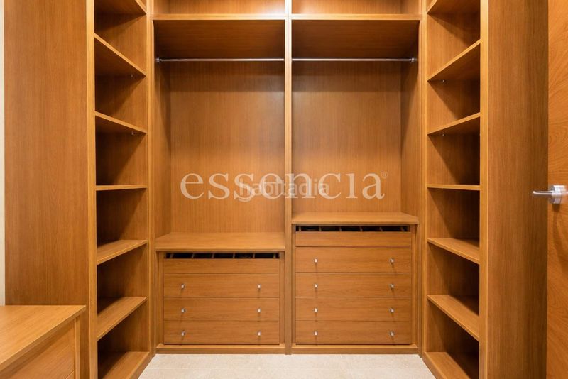 Foto 43827de9-dbe9-465c-88b0-839440f34c19. Casa amb calefacció aparcament a Benirredrà