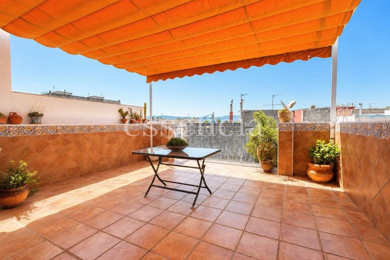 Foto 9752dc99-4651-4210-a663-9e7dd7293a77. Casa amb calefacció aparcament a Benirredrà