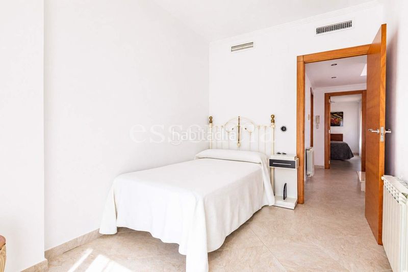 Foto b6101357-f778-43f7-a4f5-58d33dbf35a3. Casa amb calefacció aparcament a Benirredrà