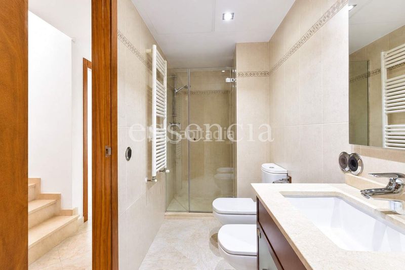 Foto 704196cf-d576-4e21-b409-b81c882f77d4. Casa amb calefacció aparcament a Benirredrà