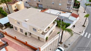 Chalet in Bellreguard. Chalet en playa de bellreguard