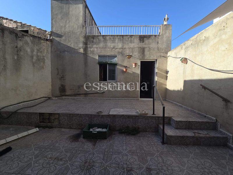 Foto 05849042-7c6a-4906-9b28-f1149c4c41b5. Casa amb aparcament a Alfauir
