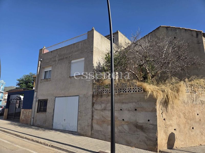 Foto 46de7ba1-c611-483f-9478-f4b0de2fa629. Casa amb aparcament a Alfauir