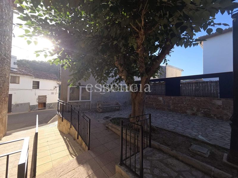 Foto 6a849b4b-5f53-4a65-9f2a-d7754a9717e6. Casa amb aparcament a Alfauir