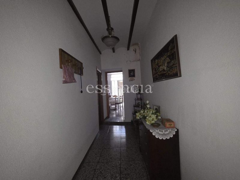 Foto b99a9eae-e95c-432e-a6c0-b21ab2df8068. Casa amb aparcament a Alfauir