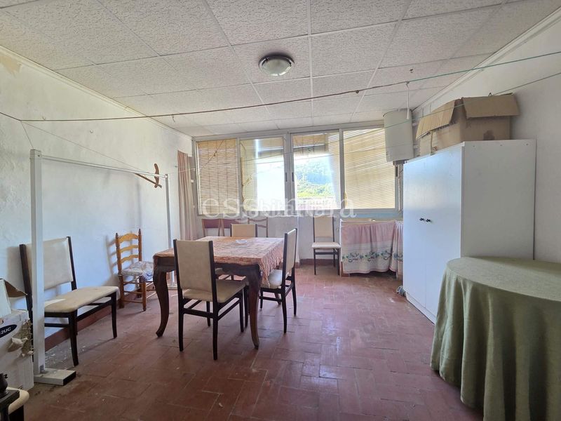 Foto f45040cf-6fea-4924-8697-427877cab438. Casa amb aparcament a Alfauir