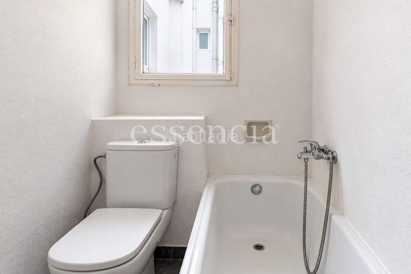 Foto fe67124e-1bd9-4845-baa7-249f1b37e3fa. Pis a Plaza Elíptica - República Argentina Gandia