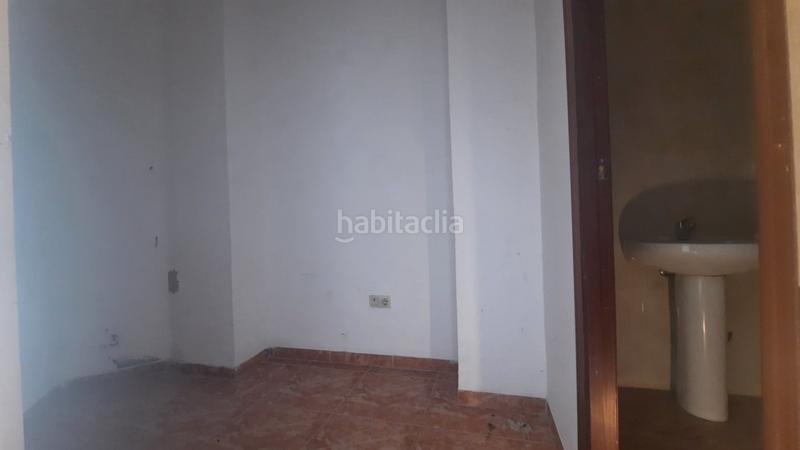 Foto 2d1166b8-4ef2-4837-8805-1e00d8154c04. Local comercial a Germaníes - Juzgados Gandia