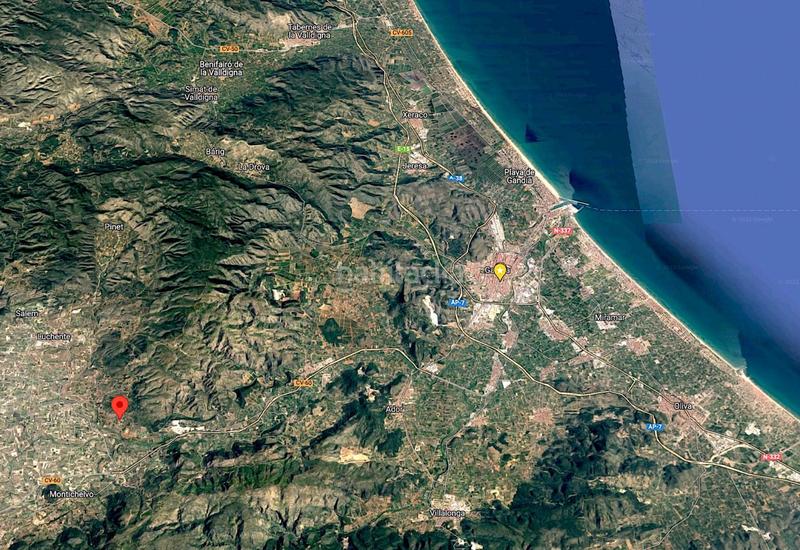 Foto 5109e556-39ca-433c-a828-ba22510bc876. Xalet amb aparcament a Benicolet