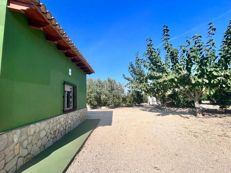 Foto 7798810a-d98f-45dc-b425-c5ef7387db11. Xalet amb aparcament a Benicolet