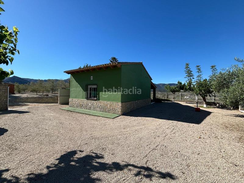 Foto c9c3e65d-15b2-4f49-8798-062d7335e4e8. Xalet amb aparcament a Benicolet