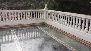 Bauernhof in Sierra Engarcerán. Masía reformada para entrar a vivir y acceso por camino asfaltad