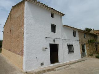 Masia  Partida masia montino. Masia rústica para entrar a vivir cerca de vall dalba