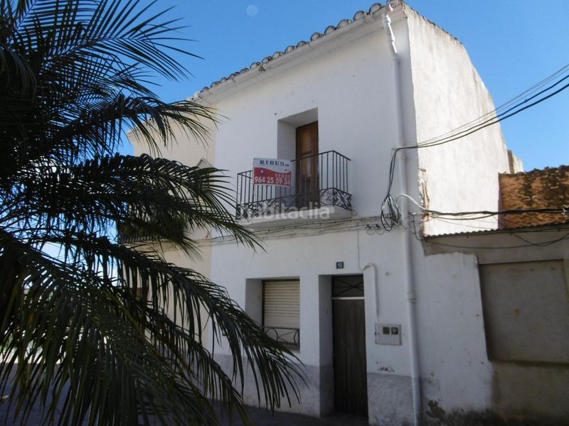 Foto fcdb6de6-5889-4f8d-964f-1f6c97fe68f2. Masia a Vall d´Alba