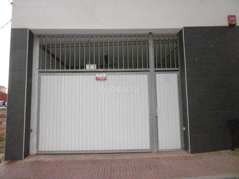 Foto 994ea39a-6875-425b-9f75-b7004c082a7d. Parking coche parking economico en Vall d´Alba