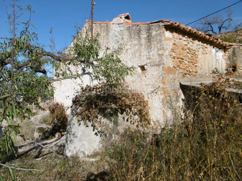 Foto 368c1f82-98f2-4048-a18e-1c5eadb7509c. Masia amb aparcament a Sierra Engarcerán