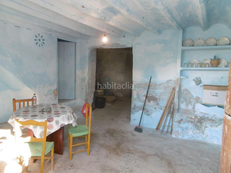 Foto 3985d4f6-2594-47f6-866f-e8bda15a91a0. Masia amb aparcament a Sierra Engarcerán