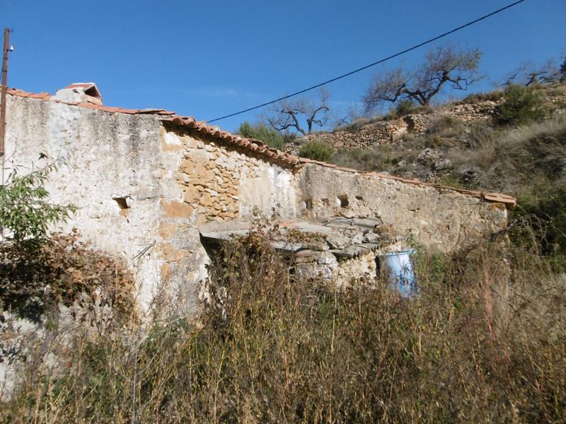 Foto 67c73c17-3229-431f-823d-d707d3ed1832. Masia amb aparcament a Sierra Engarcerán