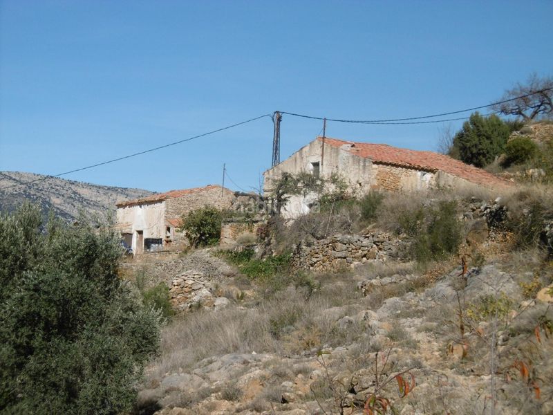 Foto 798a65f6-9dfb-4ecb-a328-f1fd653eb5b4. Masia amb aparcament a Sierra Engarcerán